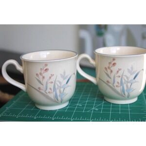 Noritake Keltcraft Kilkee 9109 Coffee Mugs Set of 2 Irish Stoneware Floral Cream